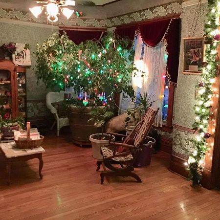 Scarlett House Victorian B & B Janesville Extérieur photo