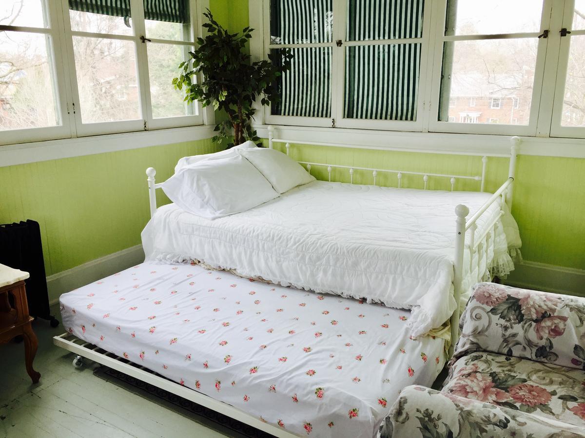Scarlett House Victorian B & B Janesville Extérieur photo