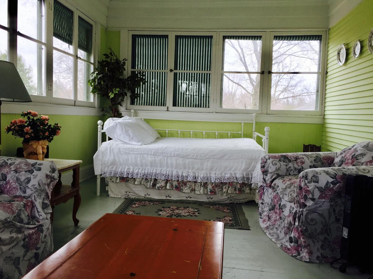 Scarlett House Victorian B & B Janesville Extérieur photo